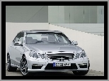 Niemcy, Mercedes Benz E63, AMG